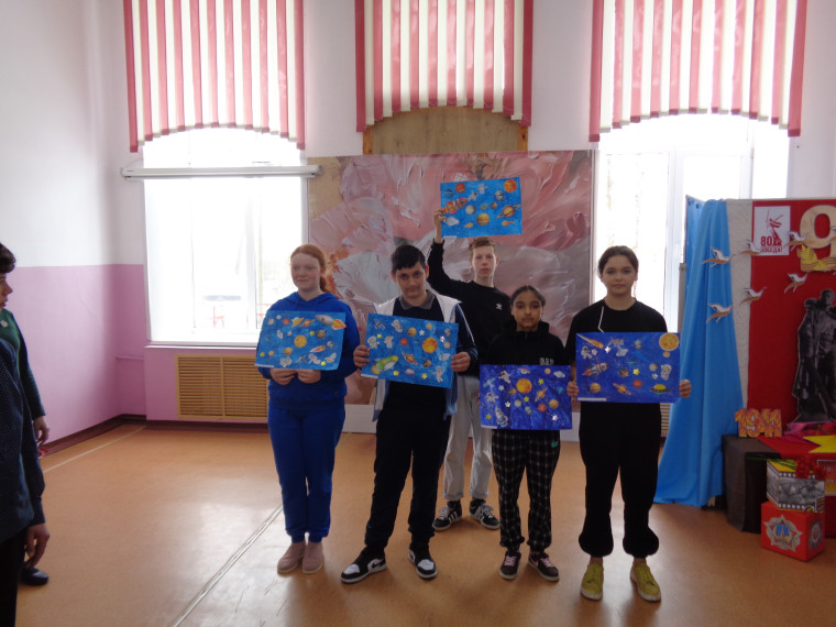 Игра "Веселый космодром. Путешествие в мир космоса!".